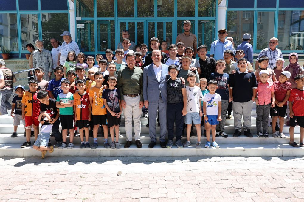 Başkan Altay ve Başkan Kılca, Kur’an Öğrenen Çocukları Ziyaret Etti!