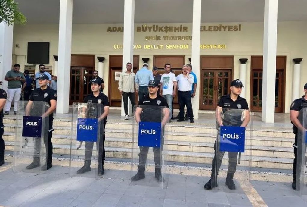 CHP’li Adana, Antalya ve Adıyaman Belediyelerine Operasyon! 3 Belediye Başkanı Gözaltında!