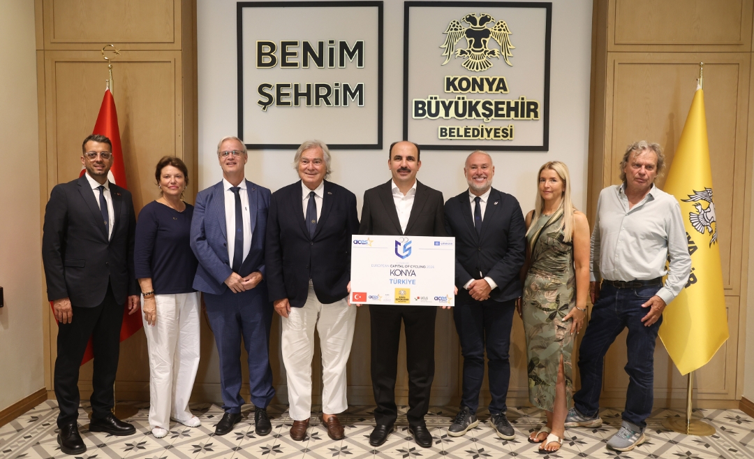 Başkan Altay, ACES Heyetine Konya’nın Örnek Bisiklet Yatırımlarını Anlattı