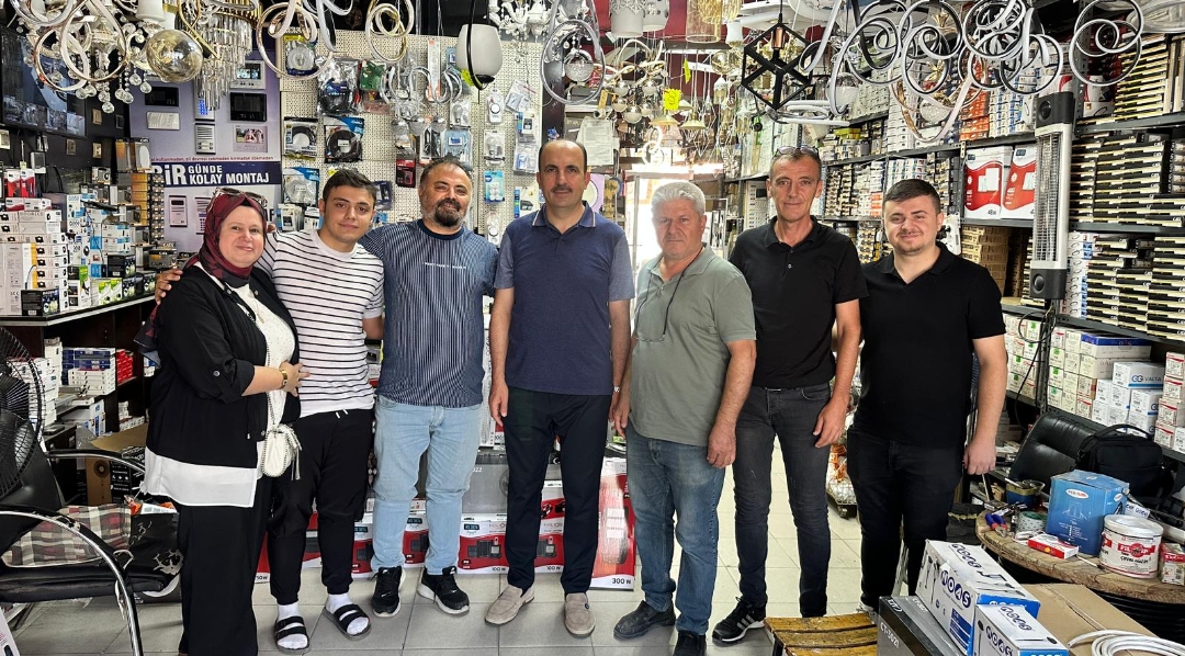 Başkan Altay’dan İstanbul Caddesi’nde Esnaf Ziyareti