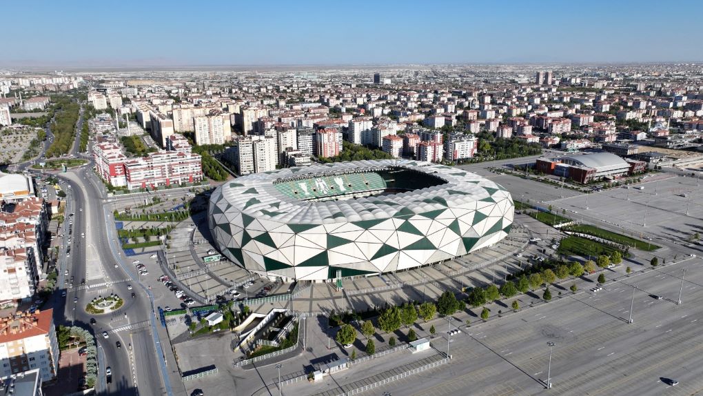 Konya Büyükşehir Stadyumu Türkiye-İspanya Maçına Hazırlanıyor