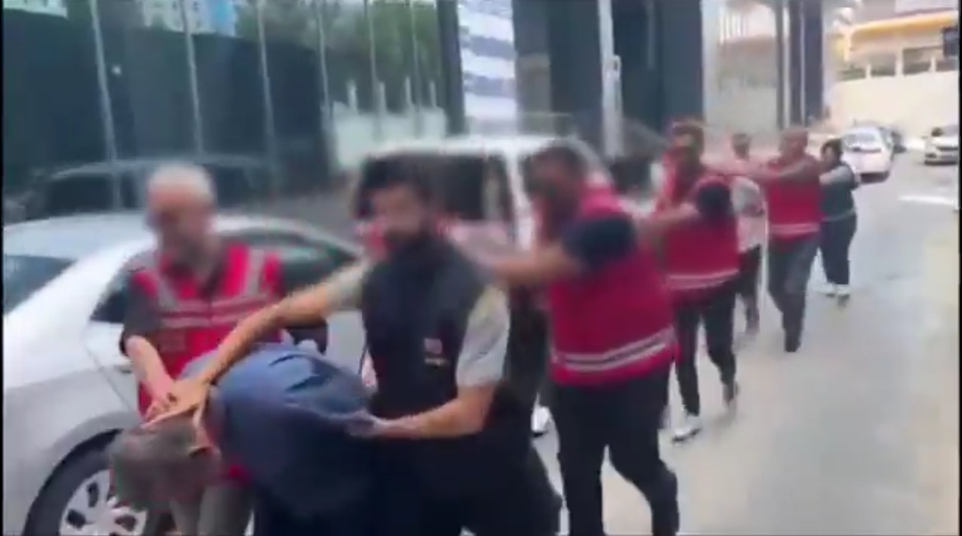 388 Vatandaşımızı Dolandıran Şebekeye Darbe: 64 Tutuklama