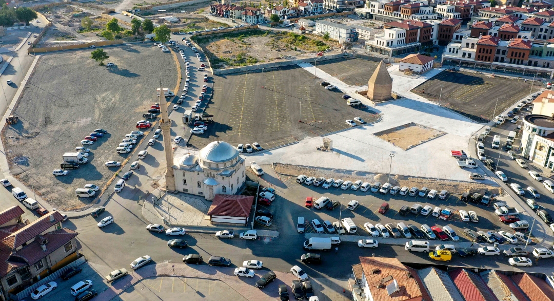 Suriçi ve Bedesten Trafiğine Nefes Aldıracak 850 Araçlık Otopark Açıldı