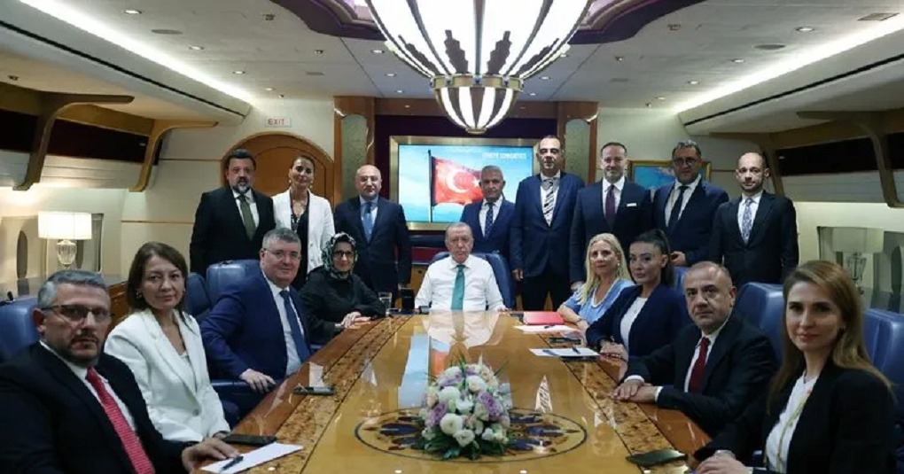 Cumhurbaşkanı Erdoğan Katar dönüşü gündemi değerlendirdi!
