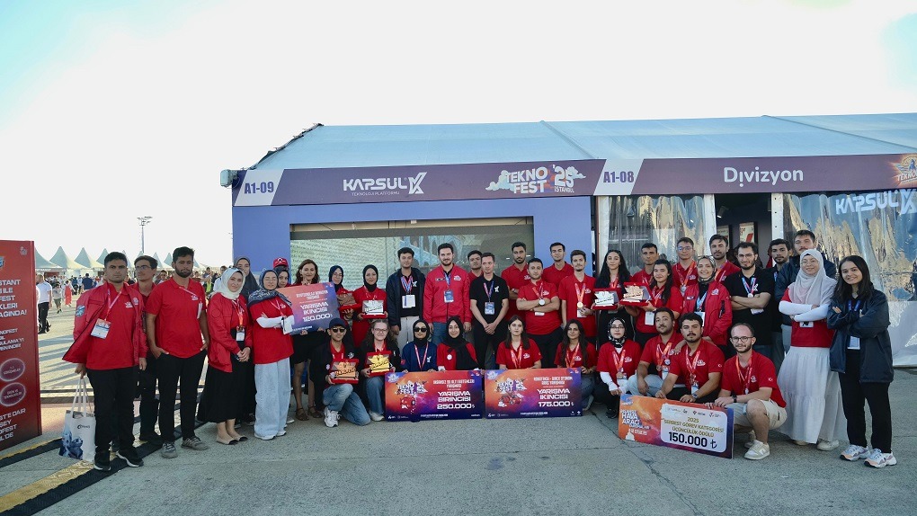 Kapsül Teknoloji Platformu Teknofest İstanbul’dan 18 Ödülle Döndü