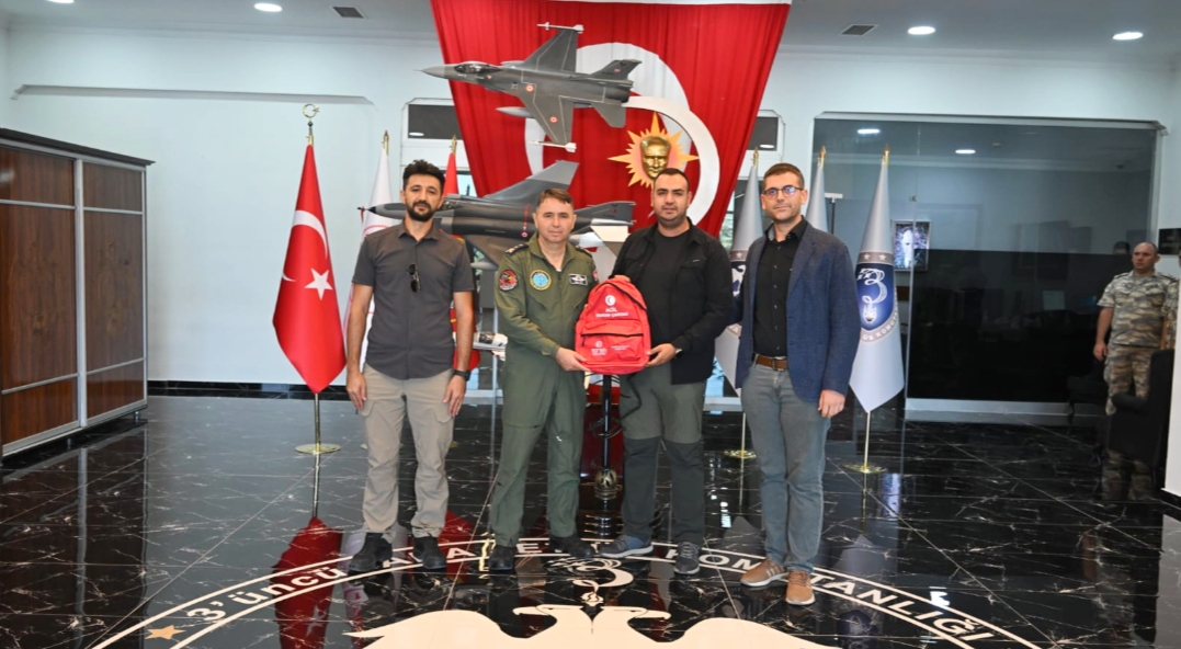 Yaren Arama Kurtarma’dan 3. Ana Jet Üs Komutanına ziyaret