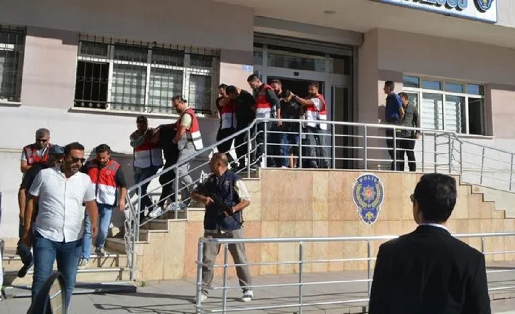 Konya Dahil 10 ilde Sahte Araç Kiralama Hesaplarıyla 516 Kişiyi Dolandırdılar!