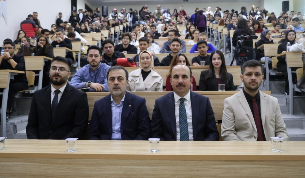 Başkan Altay, Gençleri Boykot Konusunda Duyarlı Olmaya Çağırdı