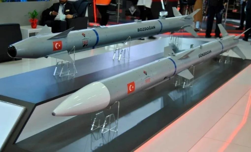 Milli Füzeler Gündemde: Yunan Basını Türkiye’nin Hava Gücünden Kaygılı