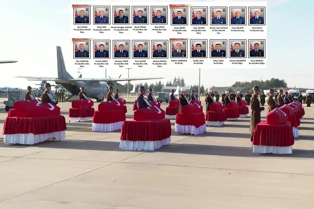 Mürted Hava Üssü'nde Şehitlerimiz İçin Hüzünlü Tören Düzenlendi