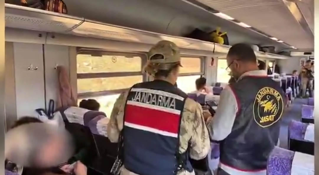 Türkiye Genelinde Düzensiz Göçle Mücadelede Yeni Rekor Denetim