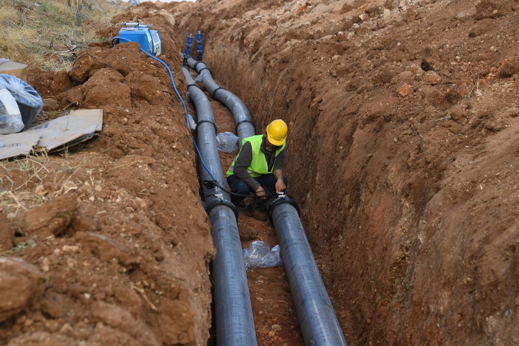 Sarayönü’nün İçme Suyu Hattı Yenileniyor: KOSKİ Çalışmalarda Yarıyı Geçti!