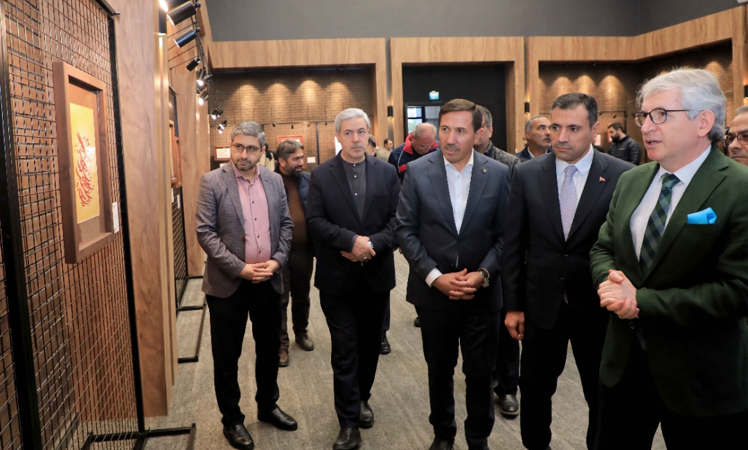 Konya'da Mesneviden İnciler Hat Sergisi Açıldı!