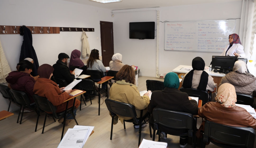 KOMEK’te Bahar Hareketliliği: 84 Merkezde 61 Bini Aşkın Kursiyer Eğitimde