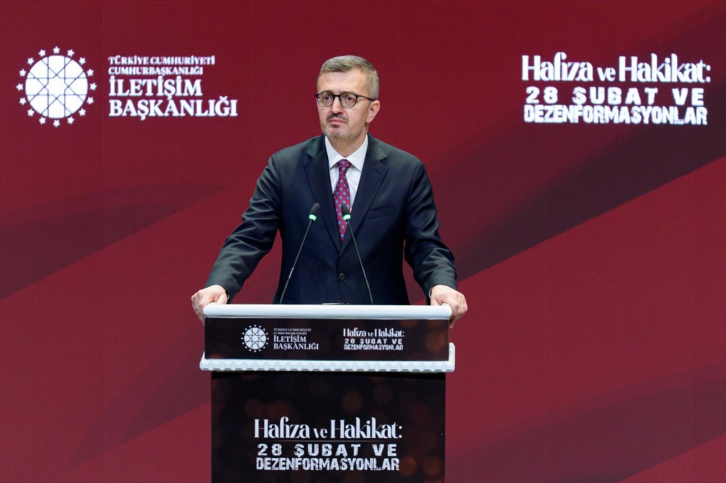 İletişim Başkanı Duran’dan 28 Şubat ve Bölgesel Gerilim Mesajı!