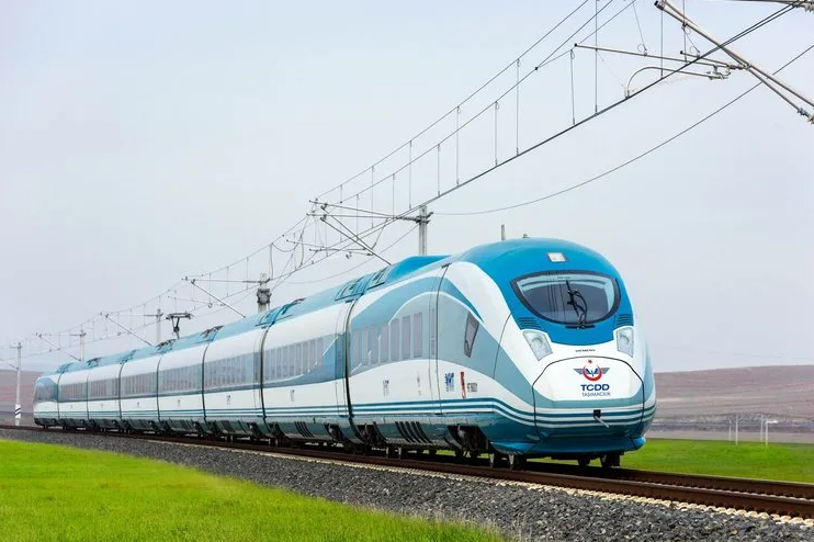 Bayramda Tren Seferleri Artıyor: 8 Bin 898 Kişilik Ek Kapasite!