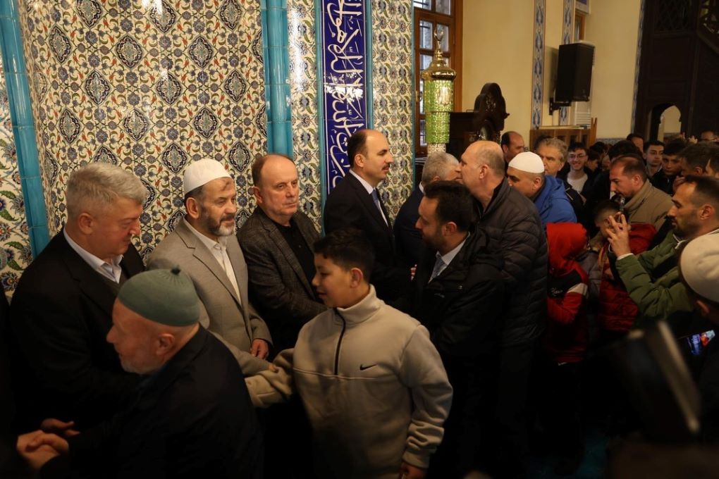 Başkan Altay Kapu Camii’nde Vatandaşlarla Bayramlaştı!