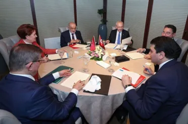 6'lı masa toplantısı bugün! 6'lı masa adayı kim olacak? Kemal Kılıçdaroğlu mu?Mansur Yavaş mı?