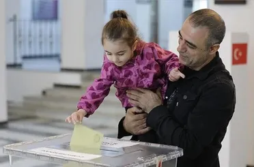 717 bin 612 seçmen sandık başına gitti