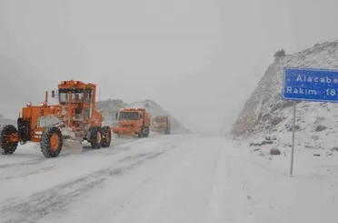 Alacabel Geçit'i beyaza büründü!