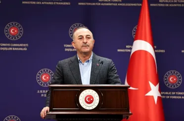 Bakan Çavuşoğlu'ndan mülteci iddialarına cevap