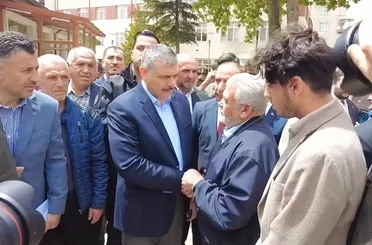 Bakan Çiftçi Arife Gününde Çumralılarla Bayramlaştı