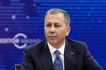 Bakan Yerlikaya Duyurdu! Kırmızı Işık İhlallerine Ağır Cezalar Geliyor!