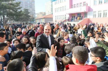 Başkan Altay: “200 Bin Çocuğumuza Karneleri İle Birlikte Şivlilik Hediyemizi Ulaştırdık”