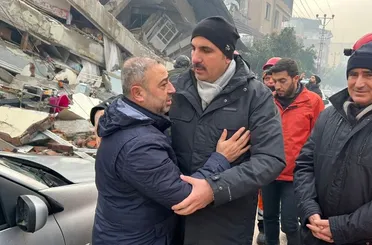 Başkan Altay Asrın Felaketinin Birinci Yılında Deprem Şehitlerini Andı