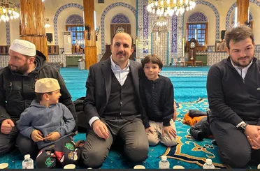 Başkan Altay Kapı Camii’nde Ümmet İftarı Sofrasına Katıldı