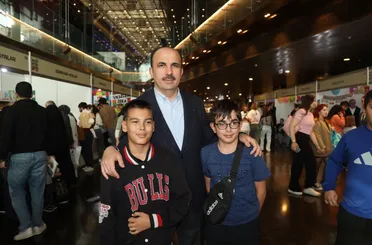 Başkan Altay Kitapseverleri 12. Konya Kitap Günleri’ne Davet Etti