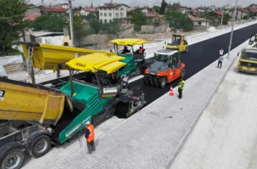 Başkan Altay: “Küçük Aymanas Caddesi’nde Sıcak Asfalt Çalışmasına Başladık”