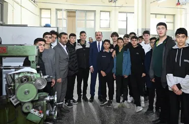 Başkan Altay, Selçuklu Mesleki ve Teknik Anadolu Lisesi Öğrencileriyle Buluştu!