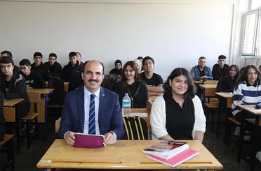 Başkan Altay: “Üniversiteye Hazırlanan Öğrencilerimizin İkinci Ödemelerini De Yaptık”