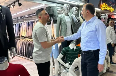 Başkan Altay’dan Bayram Öncesi Esnaf Ve Vatandaş Ziyareti