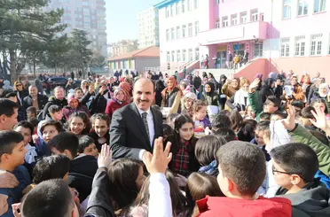 Başkan Altay’dan Yeni Eğitim Yılı Mesajı: “Evlatlarımızın Yanında Olmaya Devam Edeceğiz”