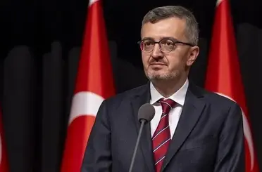 Burhanettin Duran: NATO Zirvesi'nde İttifakın Geleceği Masaya Yatırılacak