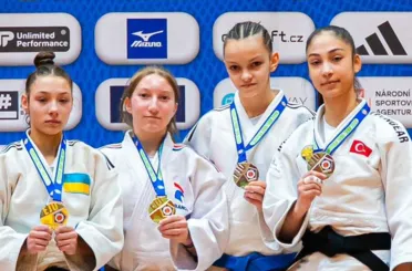 Büyükşehirli Judocu Havva Sena Tokmak’tan Avrupa’da Çifte Başarı