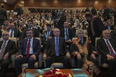 Cumhurbaşkanı Erdoğan: İdari ve Adli Davaları Siyasallaştırmak Topluma Gölge Düşürür!