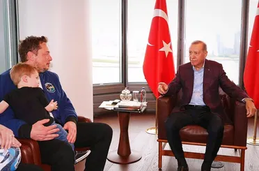 Cumhurbaşkanı Erdoğan, New York’ta Türkevi’nde Elon Musk’ı kabul etti. 
