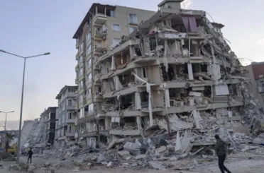 Depremlerde kaç bina yıkıldı?