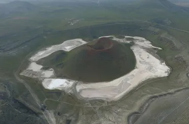 Dünya'nın Nazar Boncuğu 'Meke Gölü' Konya'da yeniden Canlanıyor!
