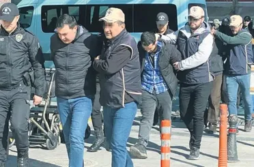 Fetö’ye Konya Merkezli Darbe! 20 Gözaltı, 43 Yeni İsim Deşifre Edildi!