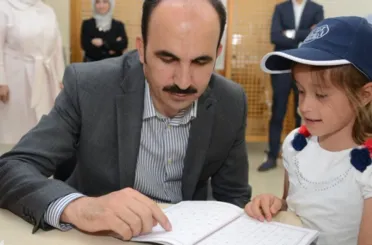 Genç KOMEK ödül dağıtacak