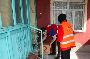 İhtiyaç Sahiplerinin Yüzünü Meram Bu Ramazanda da Güldürüyor