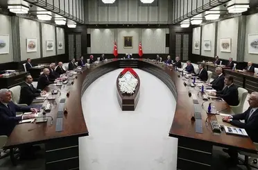 Kabine Toplanıyor: 455 Bin Yatırımcıyı İlgilendiren Fon Dosyası Masada!