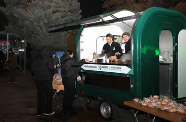 KARATAY BELEDİYESİ VATANDAŞA ÇORBA İKRAM EDİYOR