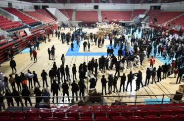 Karatay’dan Hatay’a Depremzedelere 48 Tır Yardım Malzemesi