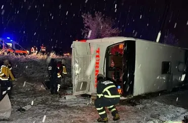 Kastamonu'da feci kaza! Otobüs devrildi 6 kişi hayatını kaybetti 33 kişi yaralandı