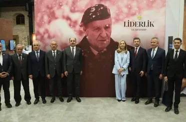 Konya’da Aliya İzzetbegoviç’in 100. Yılı Anısına Anlamlı Sergi